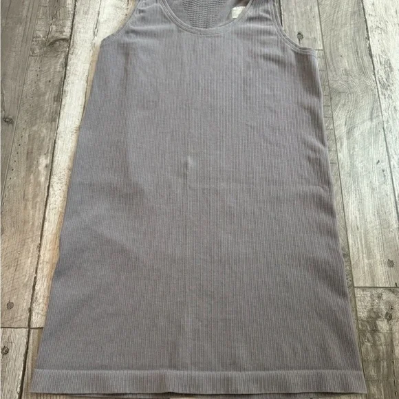 Athleta Pura Tank Top Medium Ribbed Cotton Nylon Gray Seamless Fitted - Picture 2 of 7